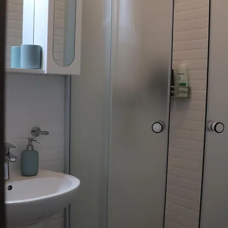 Apartamento Victoriei 3 *
